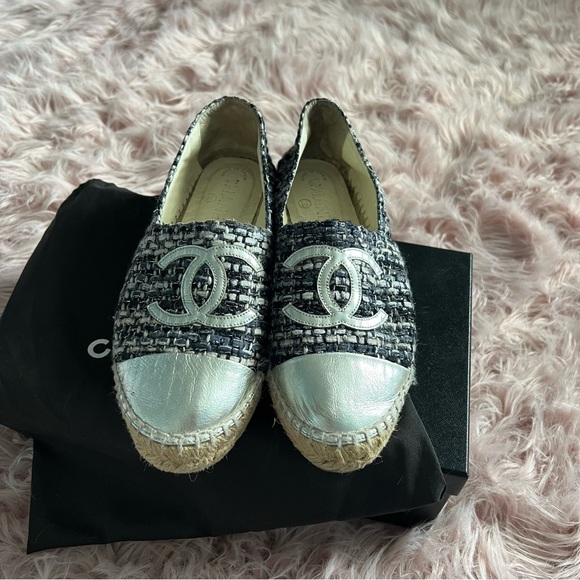 Chanel Tweed Espadrilles - Picture 3 of 10